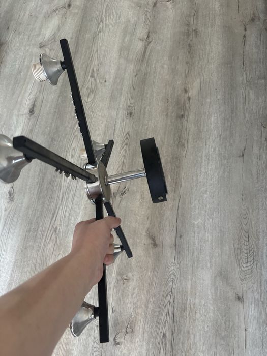 Продам     люстру