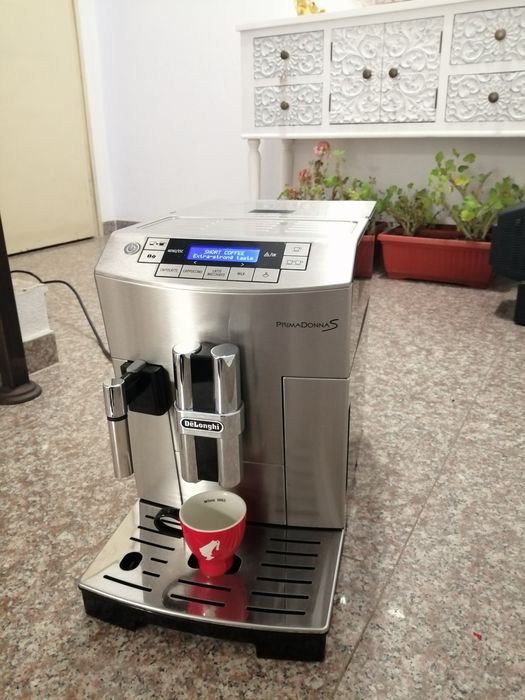 Кафемашина Delonghi primadonna s