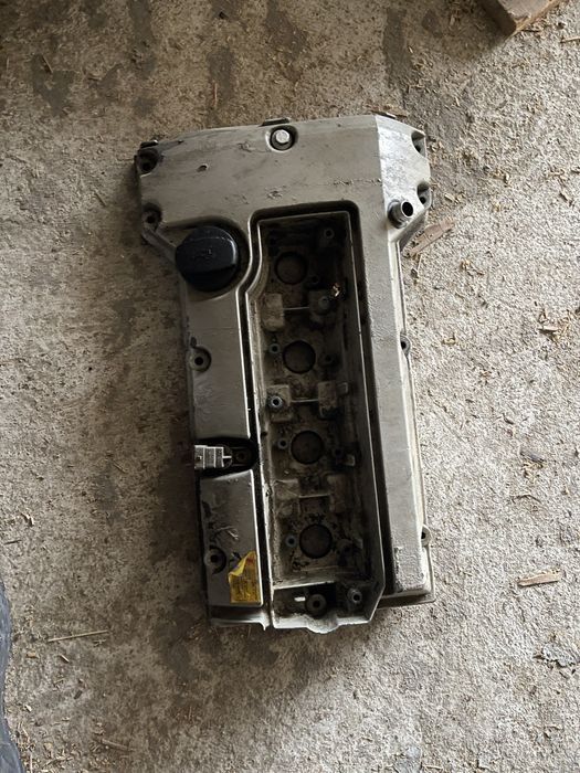 Продавам останали части от мерцедес ц200 компресор М111 мотор