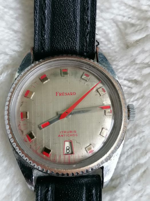 Механичен ръчен часовник "FRESARD"
