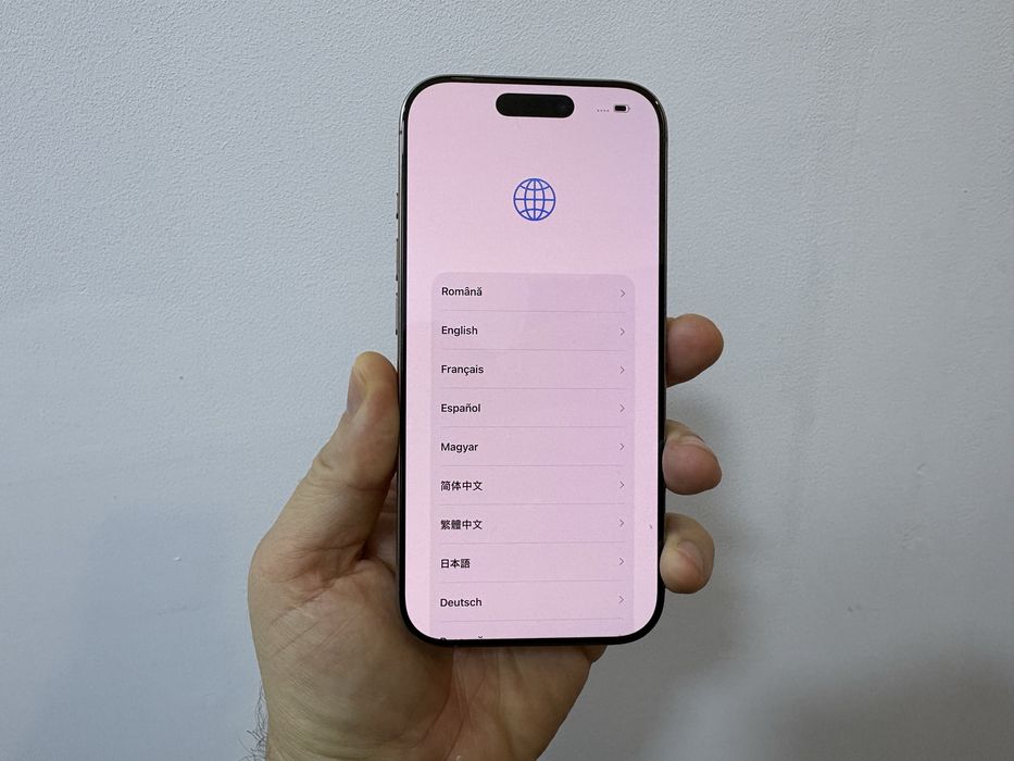 Iphone 16 Pro, Desert Titanium, pentru piese/recarosare
