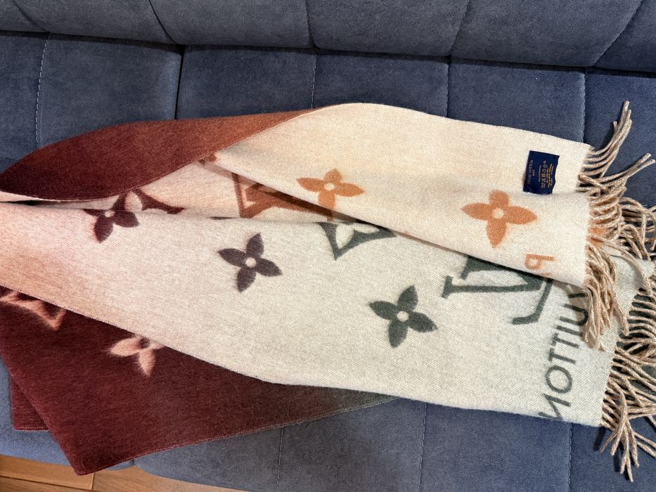 Оригинален шал louis vuitton