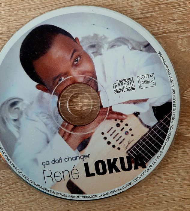 Хулио Иглесиас и Графа-Честно в очите, и  албум с романтични песни