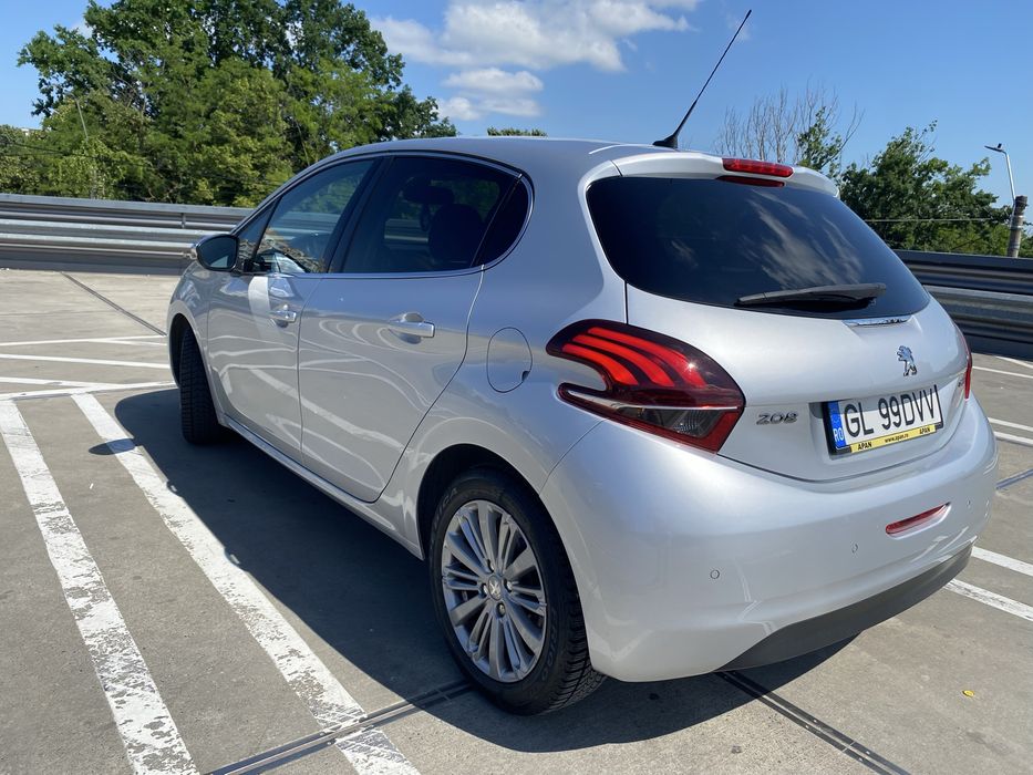 PEUGEOT 208 2015 — imagine 4