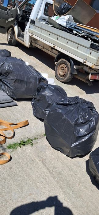 Debarasez case apartamente...