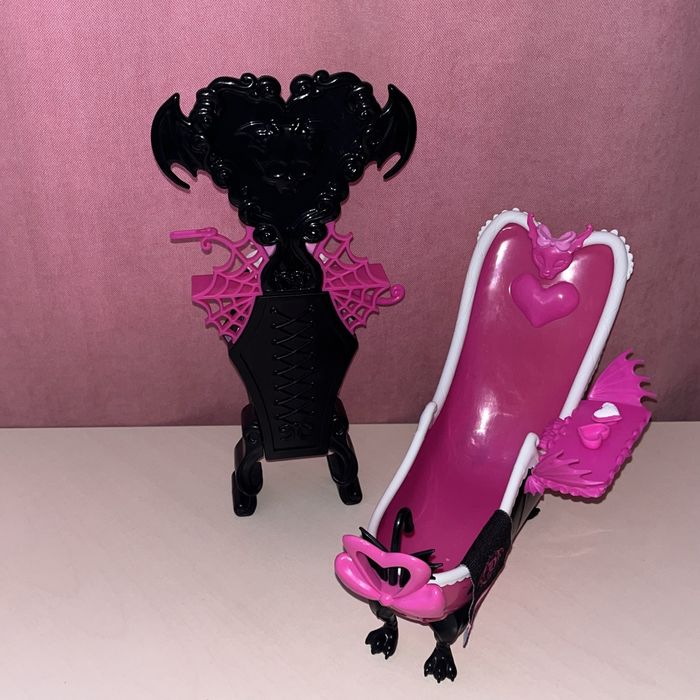 Мебель для кукол Monster high, монстер хай