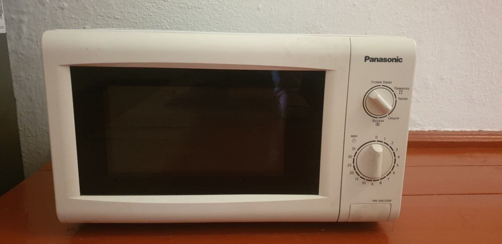 Микроволновая печка  бу.