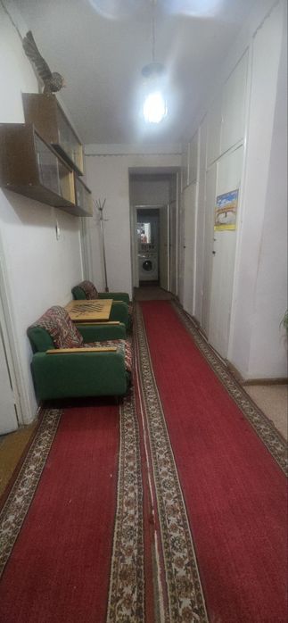 Ijaraga katta 3 xona kvartira beriladi,oriet:Крытый,Мажмуа