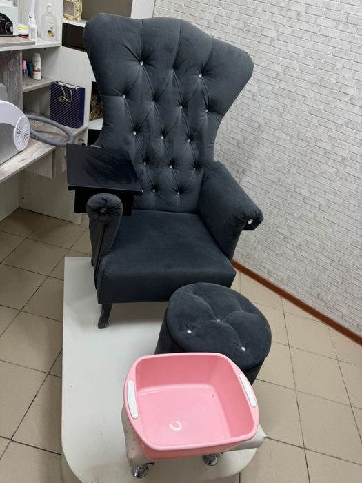 Педикюрный кресло