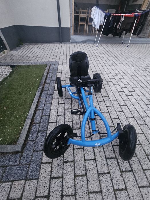Kart Berg albastru ediție LIMITATA