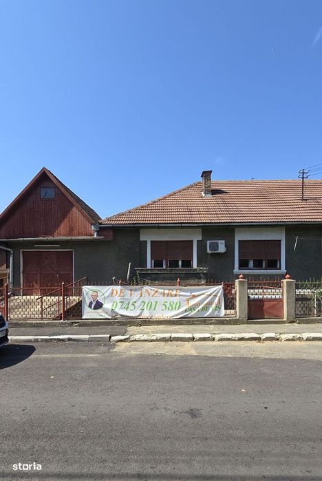 Casă duplex spațioasă și versatilă