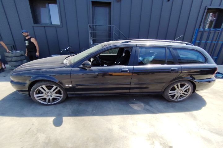Piese Jaguar X-Type prima generatie
