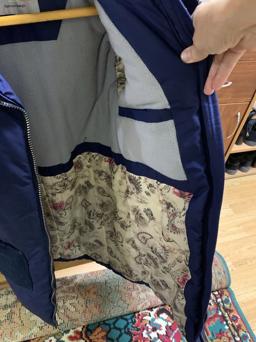 Пуховик на девочку 140 см