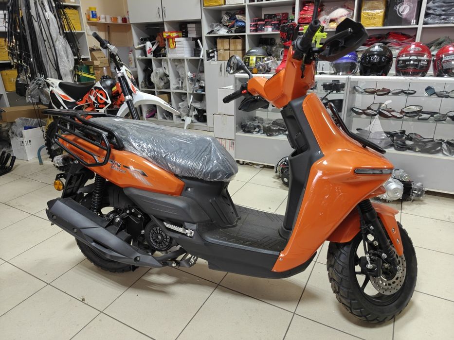 Скутер, мопед Танк с номерами на учёте стоит, категория А1