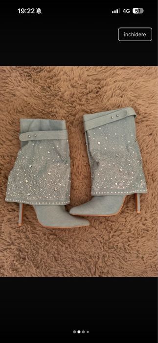Cizme cu toc din denim