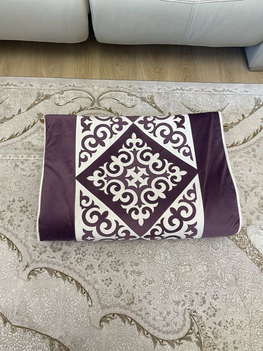Продается Көрпе, ою. Құрақ размер 220х80 см.