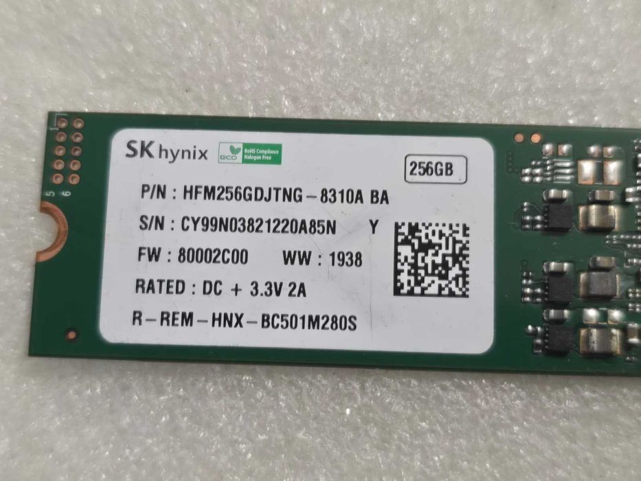 Solid-State Drive (SSD) SK hynix 256GB M.2 PCIe NVMe HFM256GDJTNG-8310
