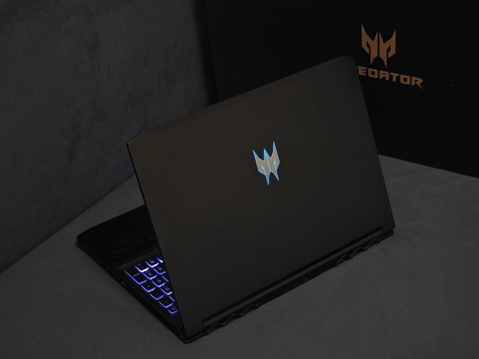 Игровой Predator Triton 300