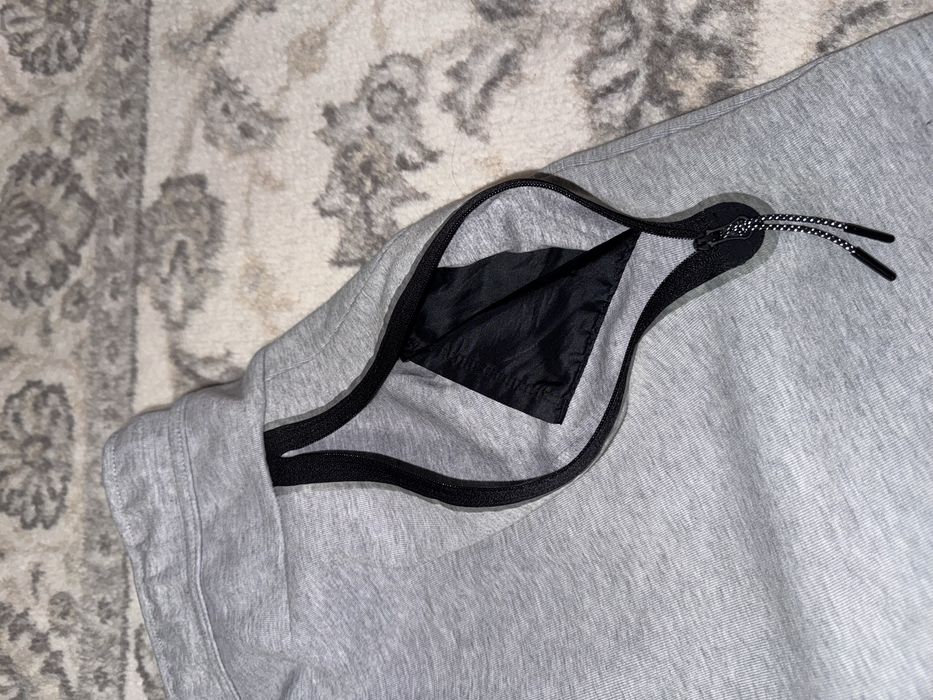 Pantaloni Nike tech Gri Scurti