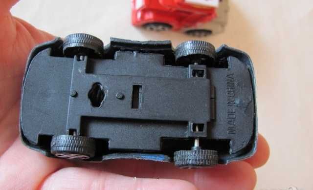 Малки играчки, колички