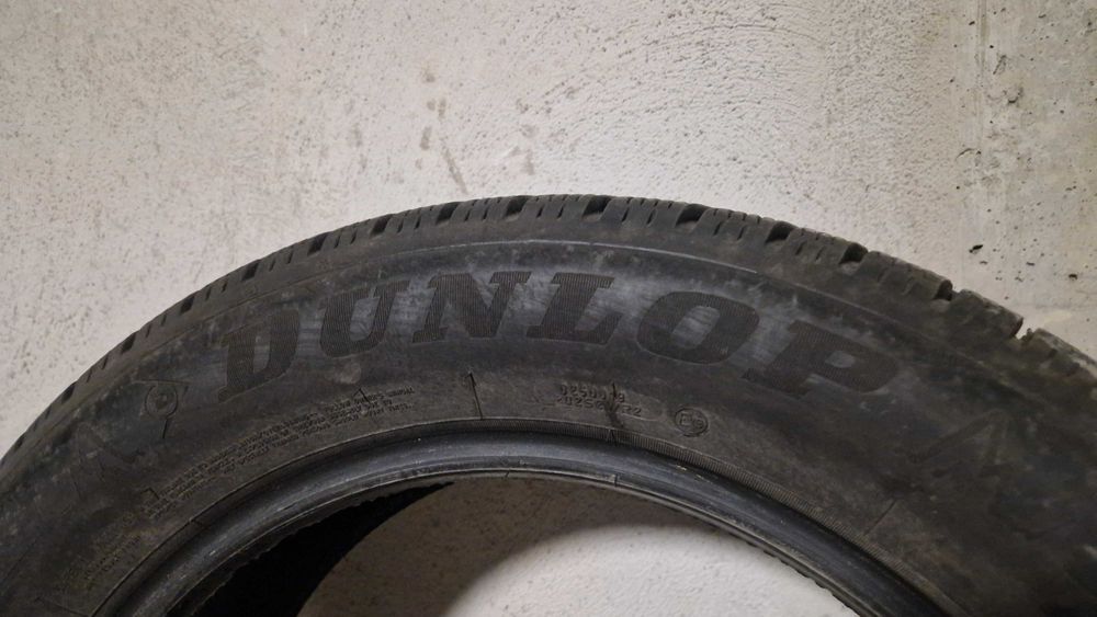 Dunlop Winter Sport 215/60/17