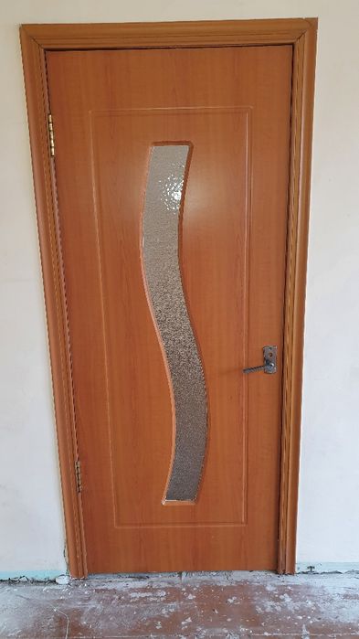 Продам  межкомнатные двери