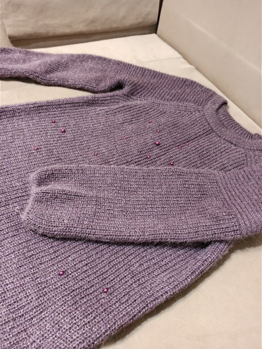 Продам красивый свитер