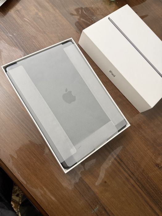 Ipad 9th gen 2021 как новый 99% емкость