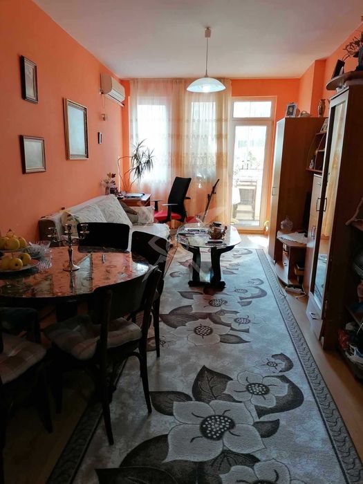 Продава се Двустаен апартамент в Бургас, Меден рудник - зона А - 70 кв.м за 1343 €/кв.м - Снимка #2