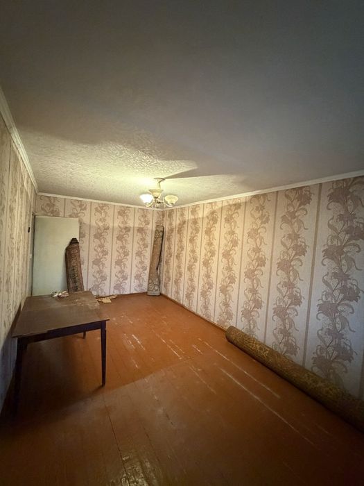 Продается 3х комнотная квартира Гагарин кирпичний дом