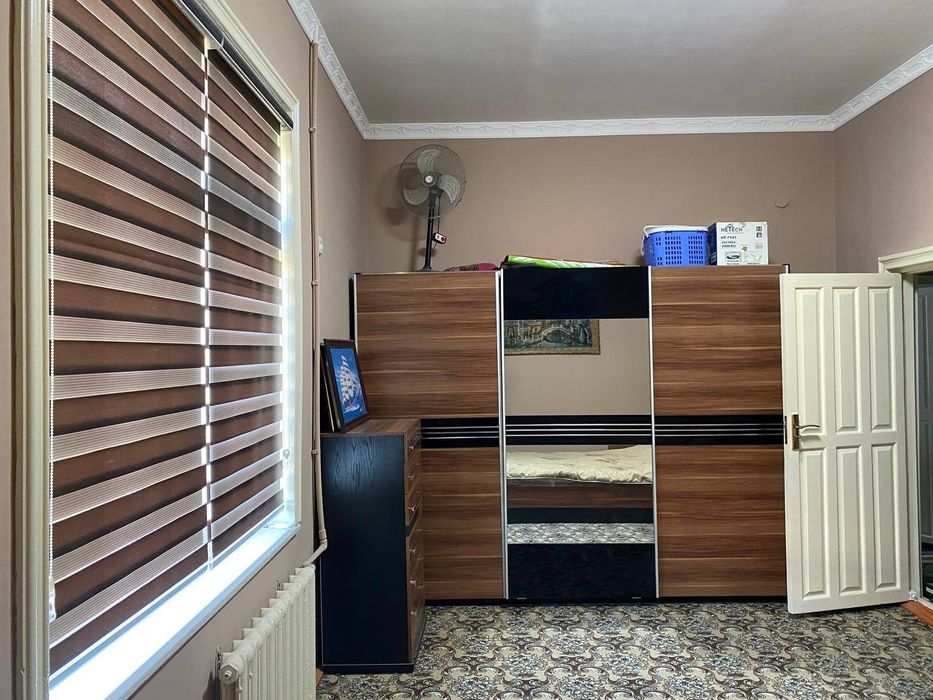 Срочно Ташкент шахридан  6 сотихлик 4 хоналик ремонт килинган уй сотил