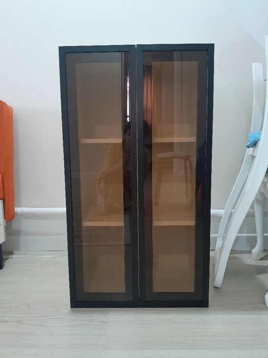 Стеклянный шкаф новый для ванны