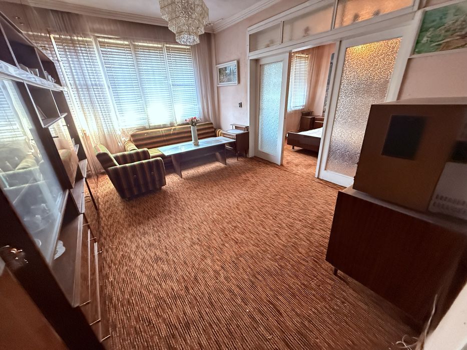 Продава се Етаж от къща в Чирпан - 400 кв.м за 82 €/кв.м - Снимка #1