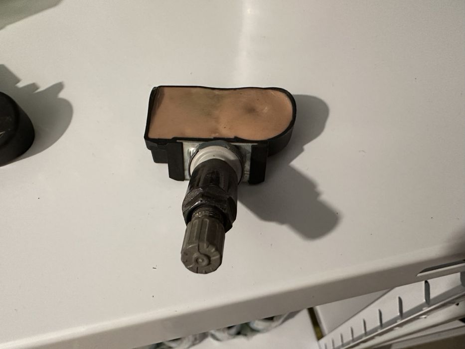 Датчици за Tesla