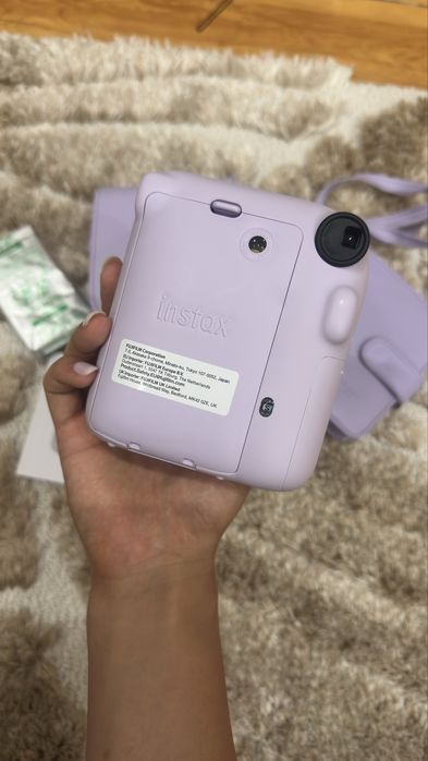 Instax mini 12, сиреневого цвета