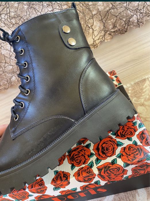 Дамски боти