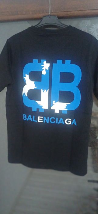 Tricou Balenciaga
