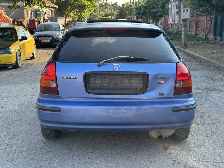 Honda Civic 6 1.4is на части