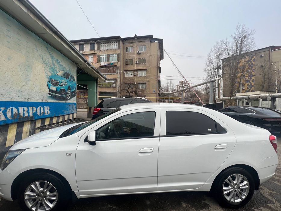 Koblat 2024 Yil Oq Rang 4 Pazitsa Aftamat