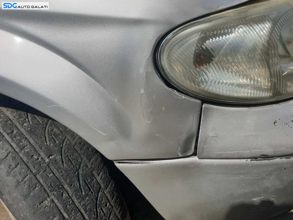 Aripa Dreapta Fata cu Defect Chrysler Voyager IV Non Facelift 2001 - 2004 [C9985]