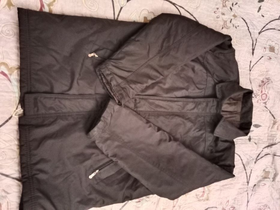 Продам куртку мужскую