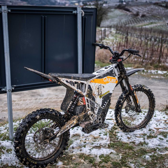 Moto - Bicicleta electrica 30.000w Qulbix / viteza 140kph - nu SurRon / Talaria / Stark Varg