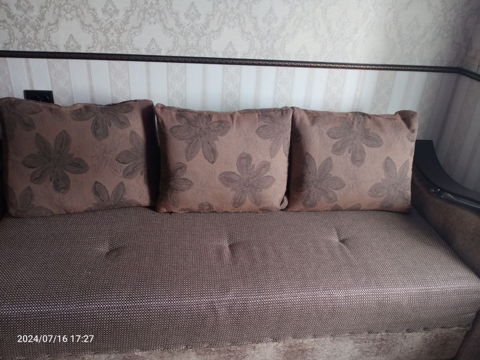 Продам диван - раскладной!