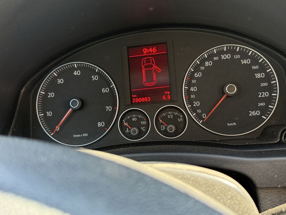 De vanzare golf 5 plus 1.6