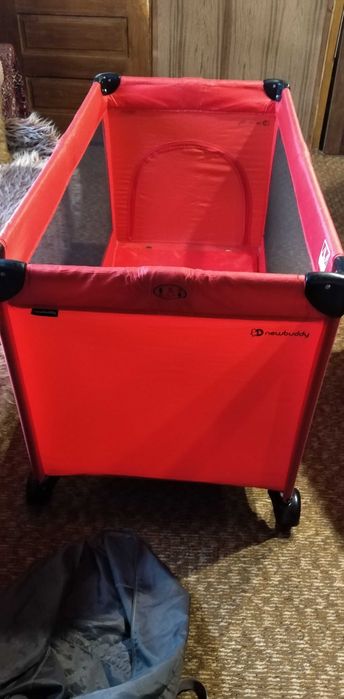 Кошара за сън и игра, на две нива с матрак