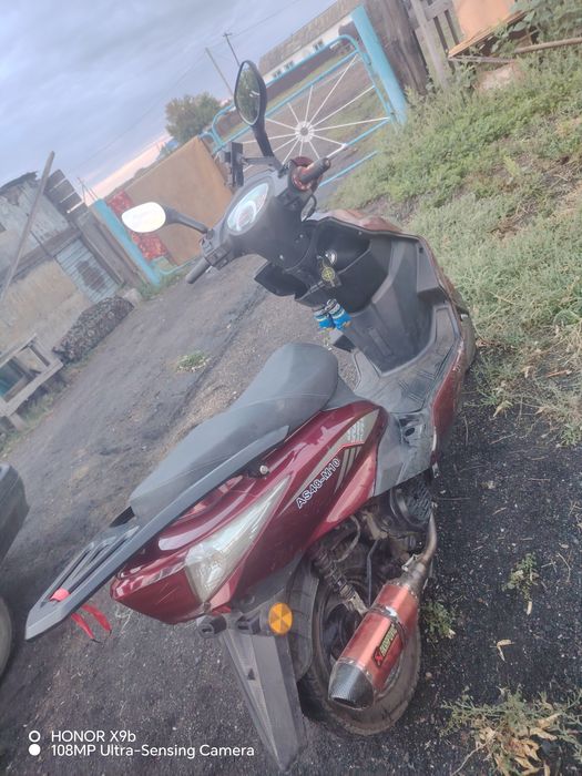 Продам скутер с 10