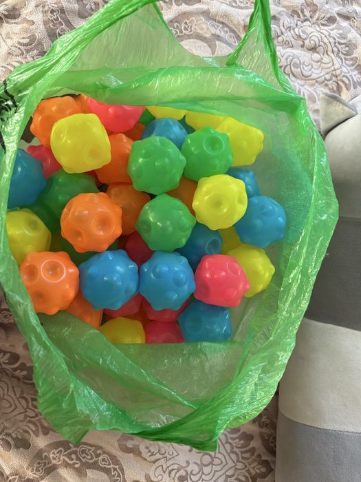 Продам шарики для сухого бассейна