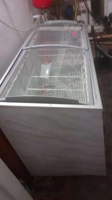 Продам срочно морозильник