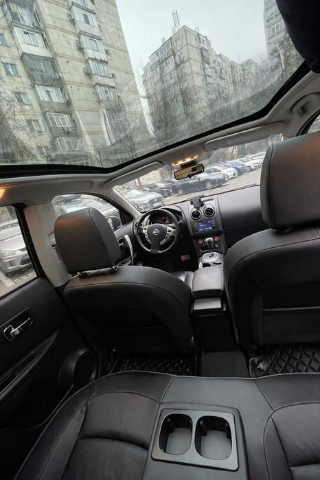 Nissan Qashqai Tekna 4x4 | 2.0 dCi 150 CP | Automată | Garantie