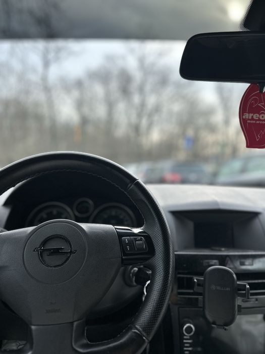OPEL ASTRA H - Cititi descria